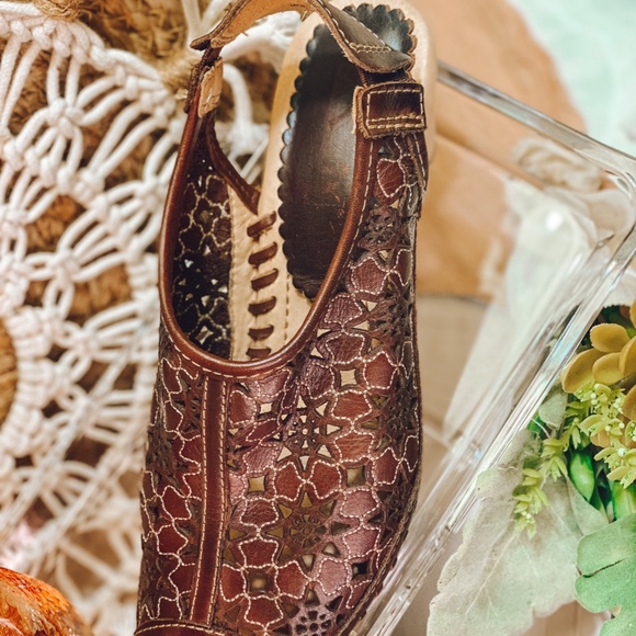 Pikolinos Laser Cut Peep Toe Leather Slingback - Picture 5 of 5